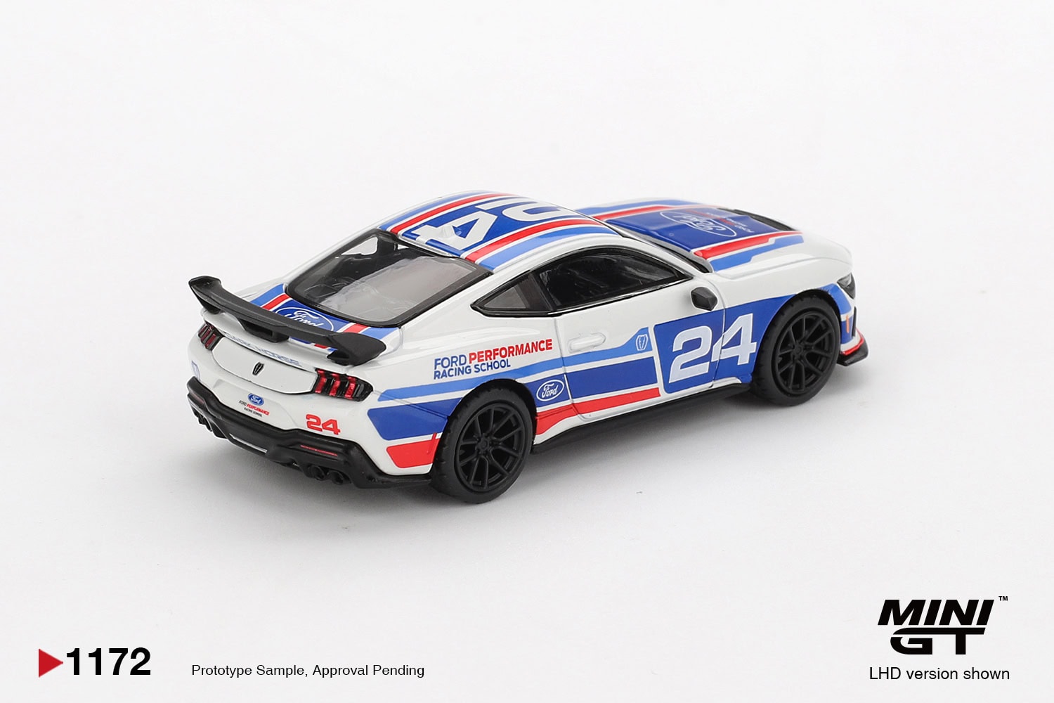 1:64 Ford Mustang Dark Horse #24 Ford Performance Racing School - obrazek 2