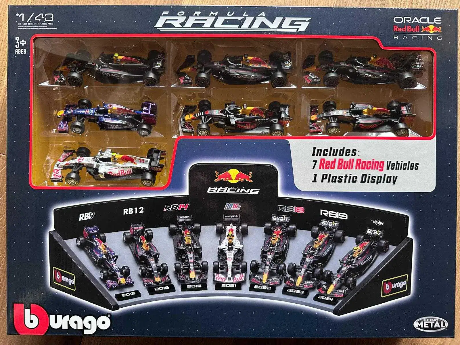 1:43 Red Bull Racing Set 7 Models Oracle Cars 2013-2023 BBurago Scale 1/43 And Display - obrazek 2