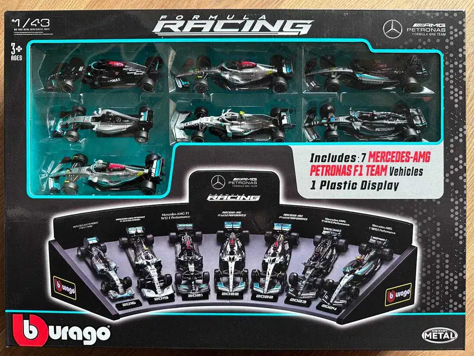 1:43 Mercedes Racing Set 7 Models AMG Cars 2016-2024 BBurago Scale 1/43 And Display - obrazek 2