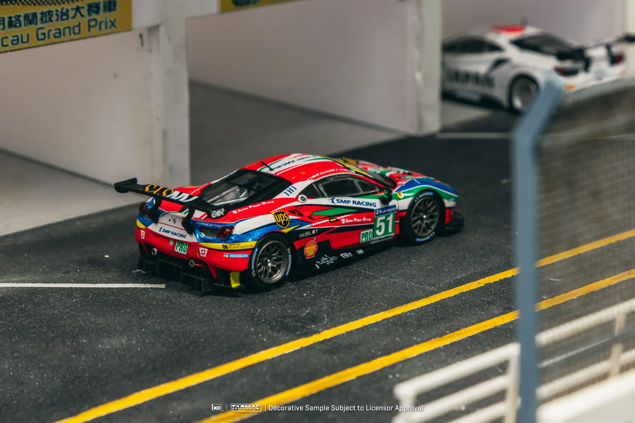 1:64 Ferrari 488 GTE 24h of Le Mans 2016 G. Bruni / J. Calado / A. Pier Guidi - obrazek 2