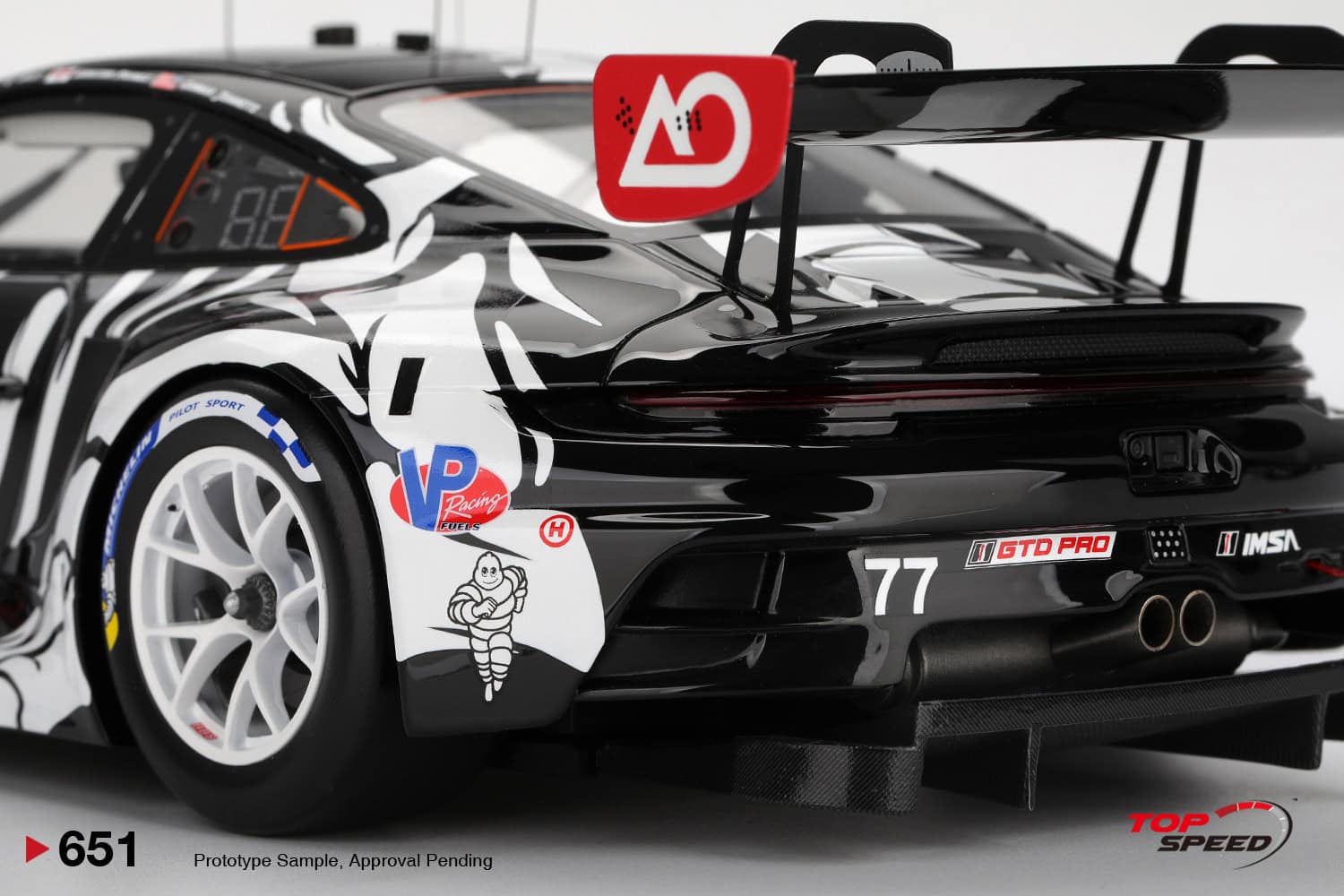 1:18 Porsche 911 GT3 R #77 2025 IMSA Petit Le Mans AO RACING Skeleton - obrazek 6