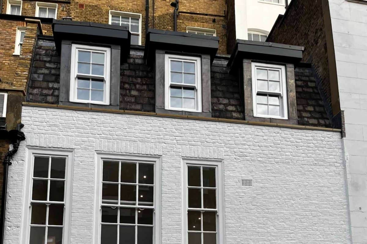 Marylebone (W1): a mansard storey on a mews house, after