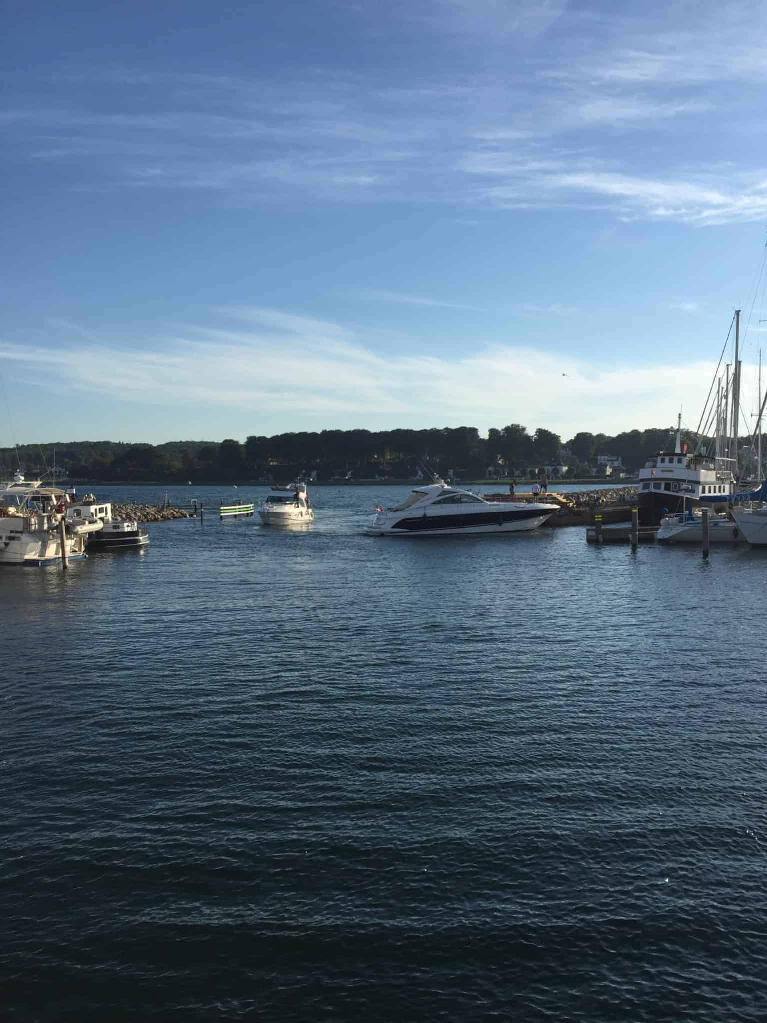 Torsdagsliv i Marselisborg Havn...