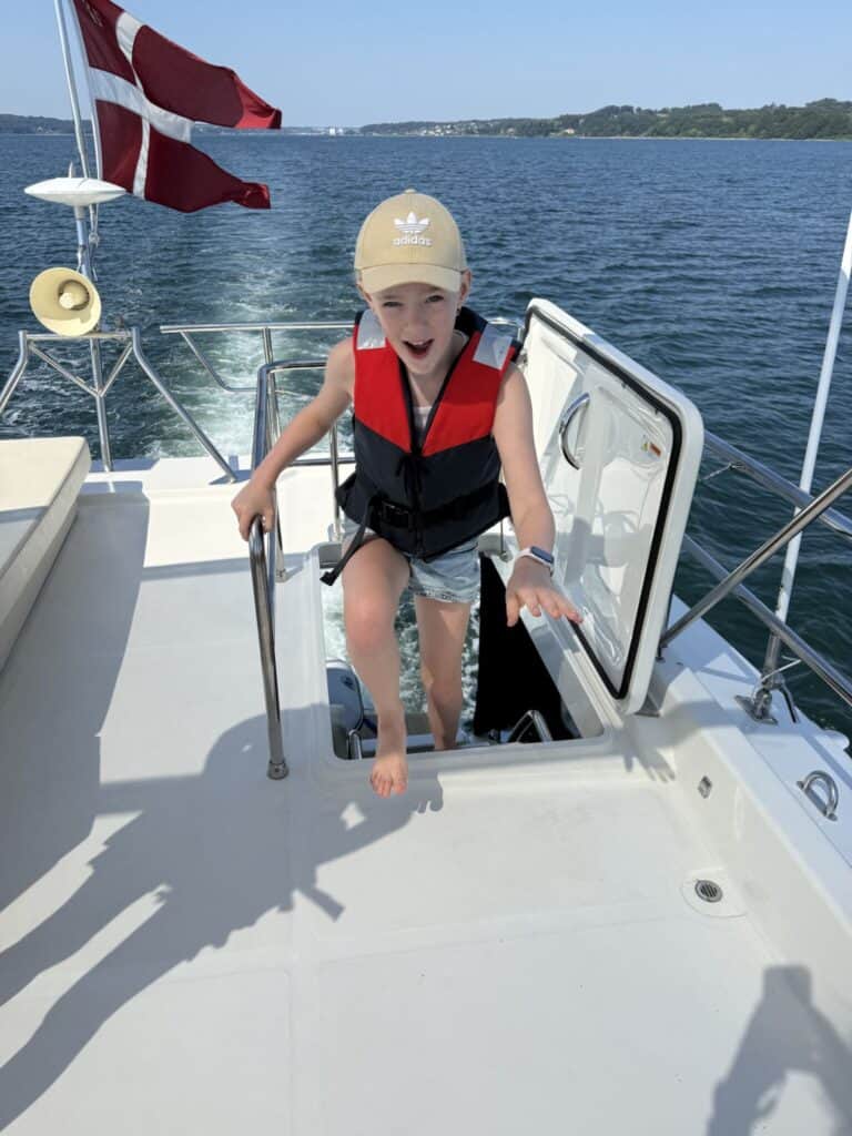 skønne leonora ombord Colina sommer 2026