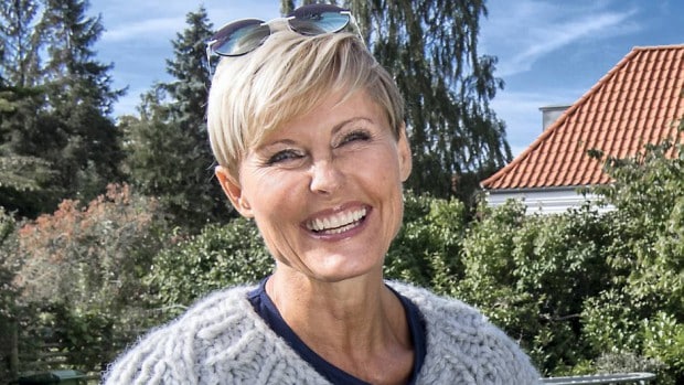 Skønne og voksne kvinder på de sociale platforme, flere af dem, tak!