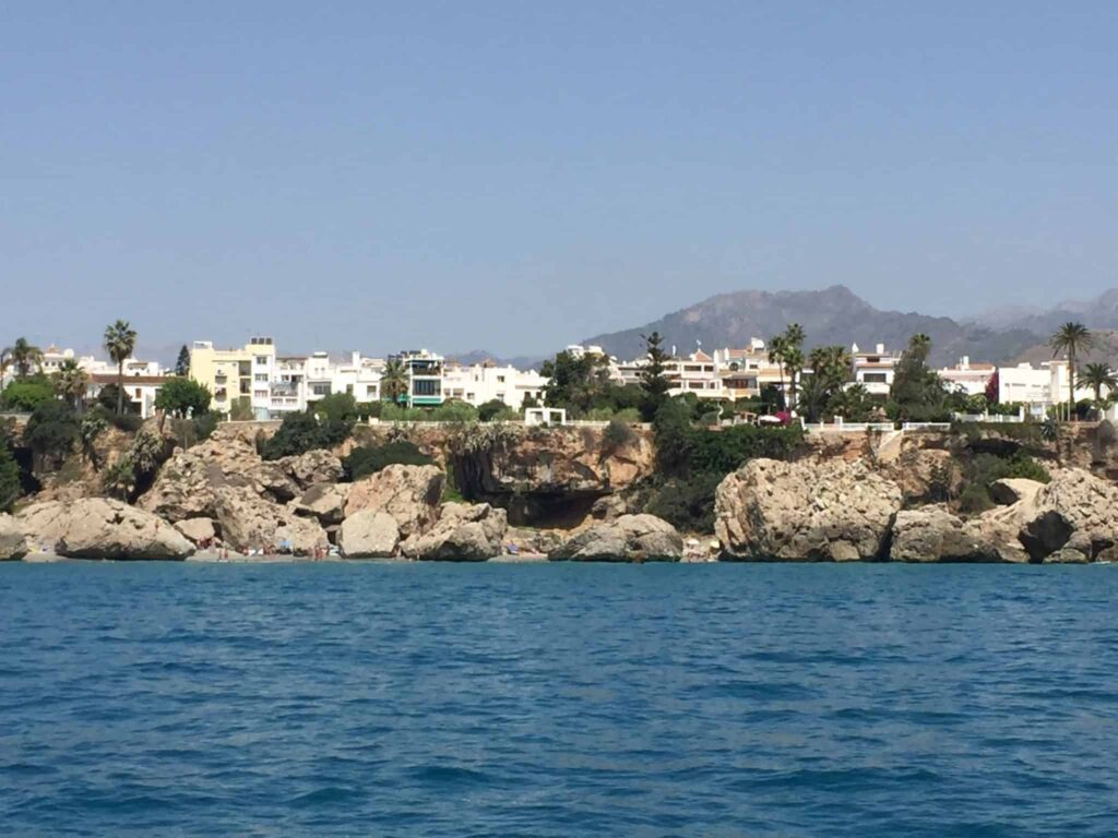 Nerja til vands og til lands...