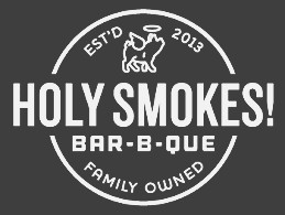 Cozy mountain harbor restaurant with barbecue and family-friendly atmosphere in a scenic setting.