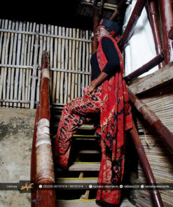 Ensemble pantalon palazzo et gilet cape long, tissu tie and dye rouge et noir