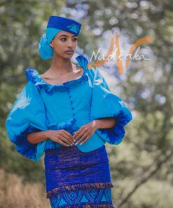 Alternative view of Ensemble tailleur jupe pagne tissé bleu