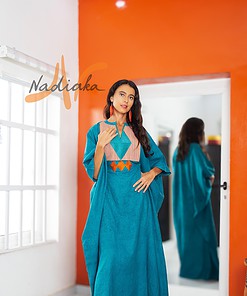 Long boubou brodé teinture à jet de couleur vert turquois