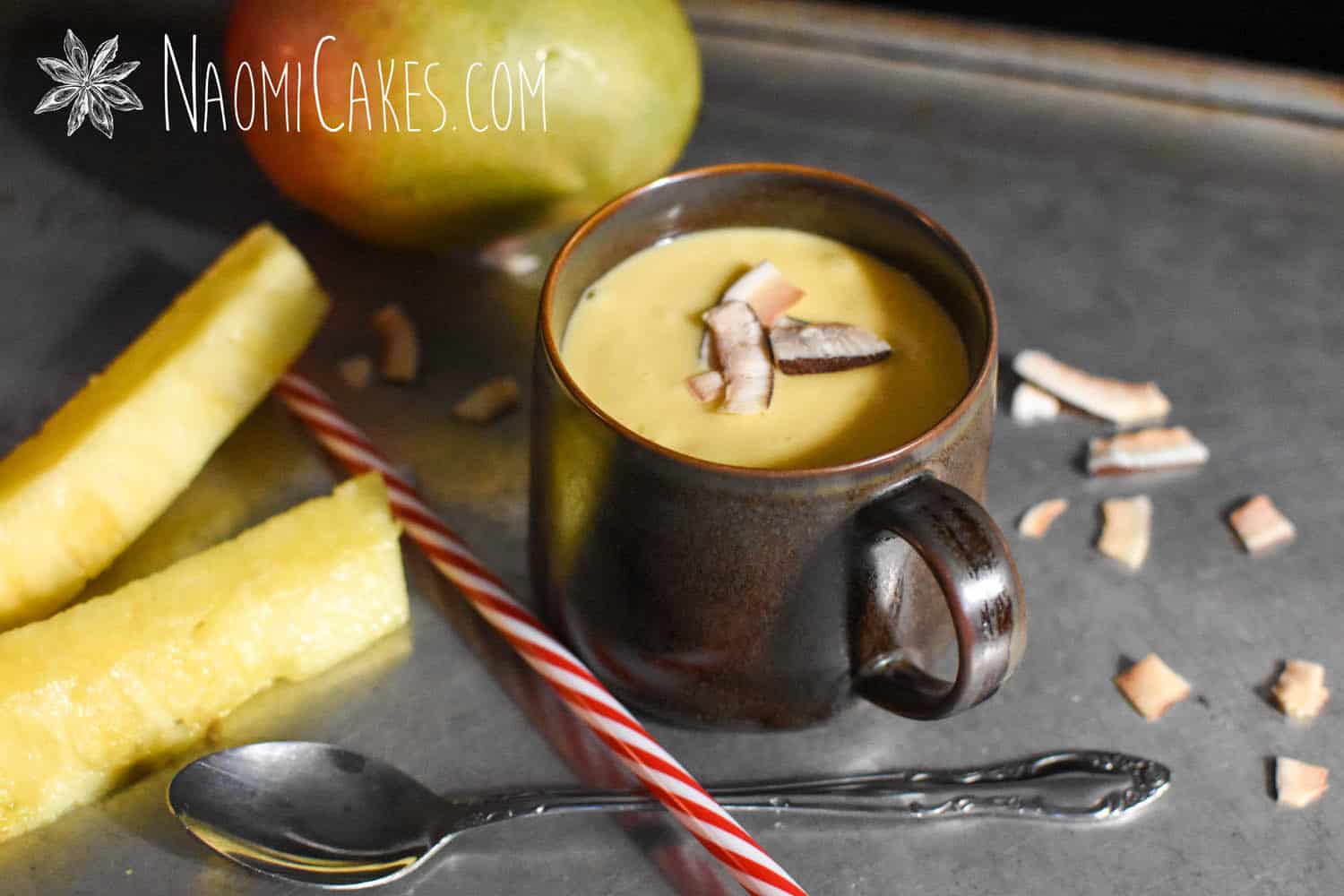 Mango Pineapple Smoothie [Recipe]