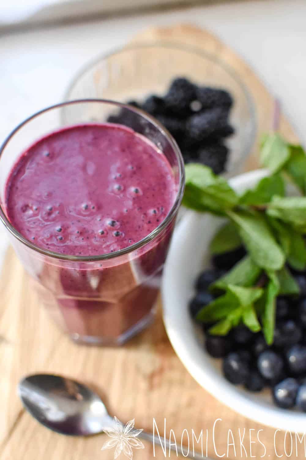 Blueberry Blackberry Smoothie [Recipe]