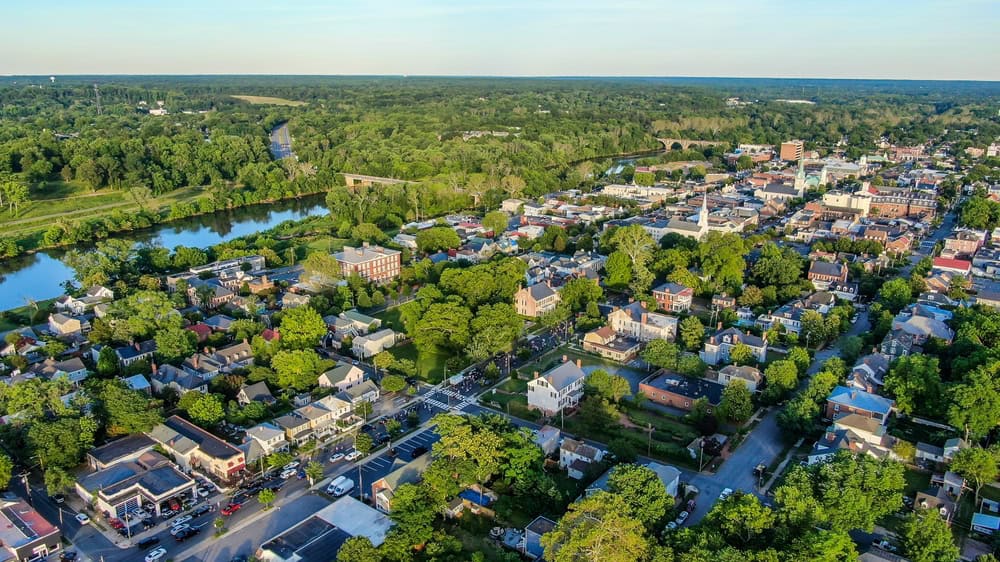 Fredericksburg buildings beside the Rappahannock River