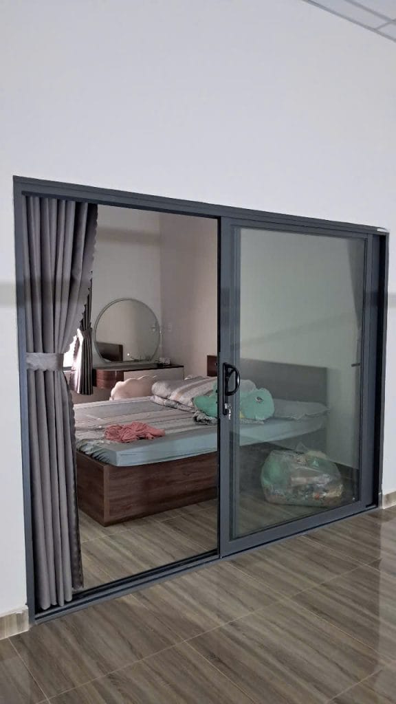 cửa nhôm kính xingfa lùa 2 cánh hệ 93