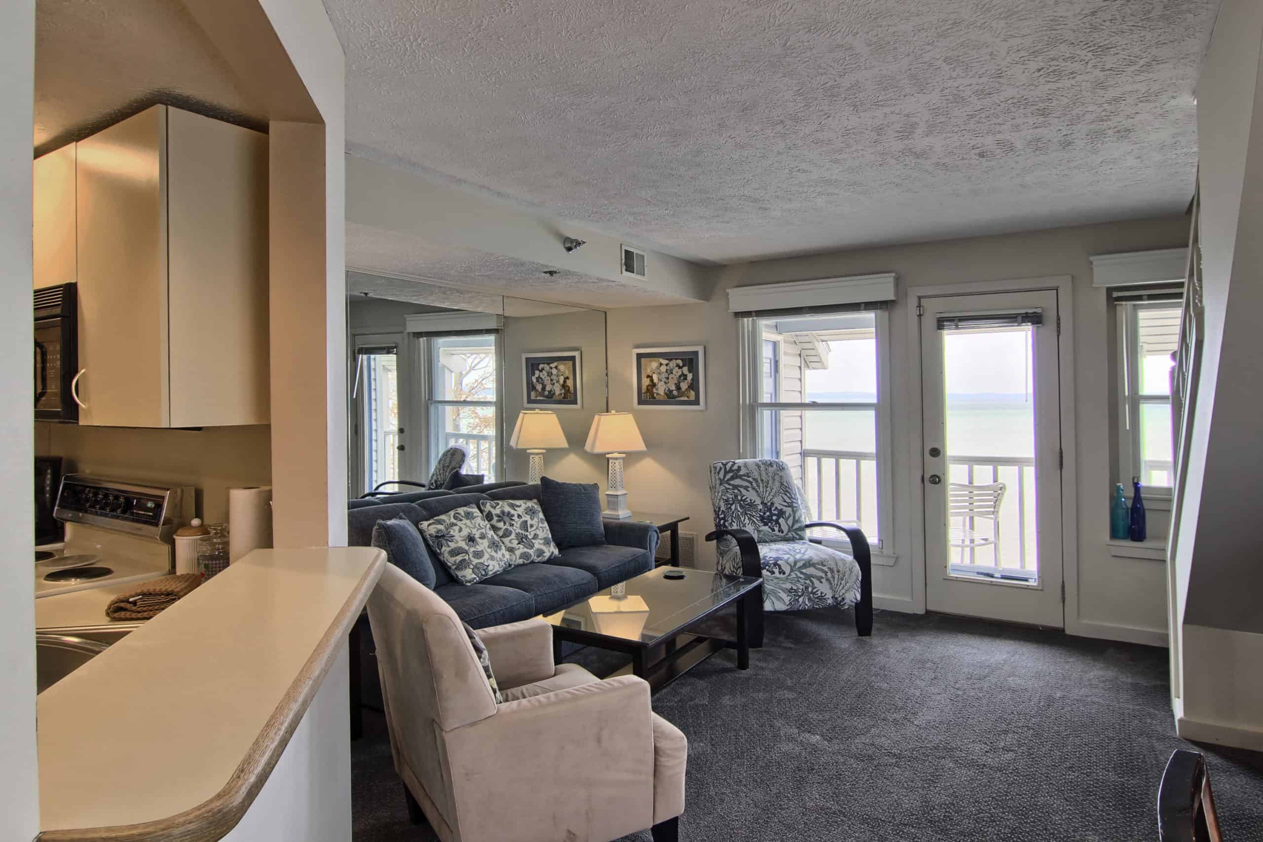 309 North Shore Inn