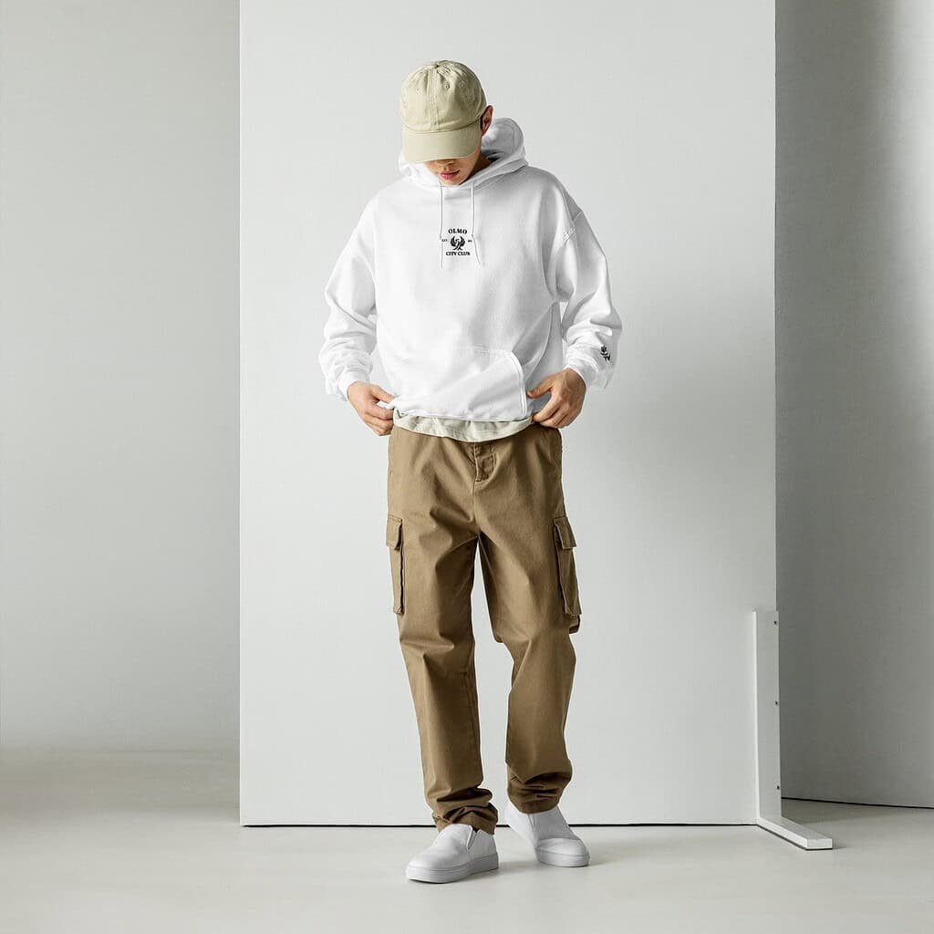 Hoodie OLMO lux blanc, phénix brodé fil noir, City Club