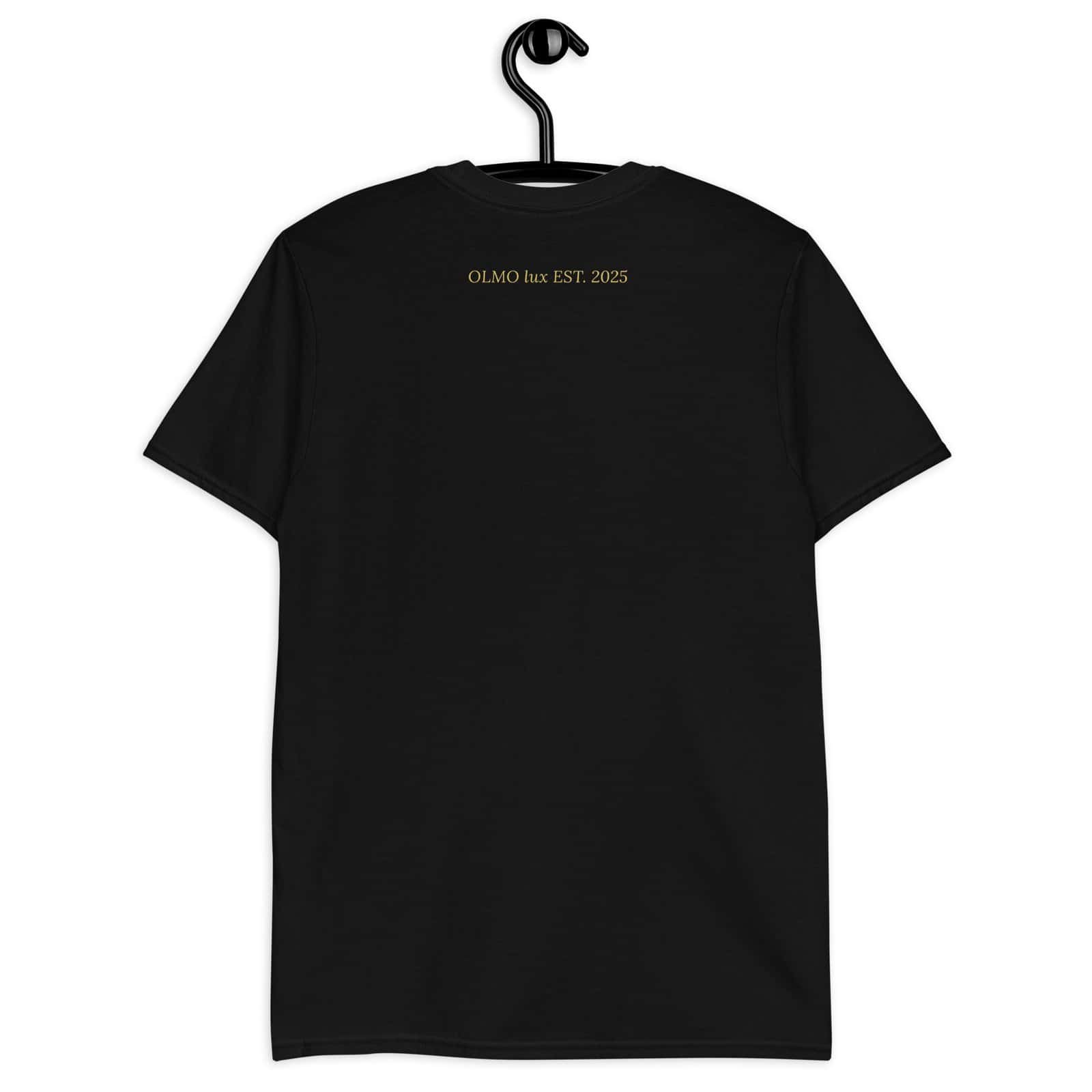 T-shirt noir brodé or avec logo OLMO lux, style élégant et moderne.