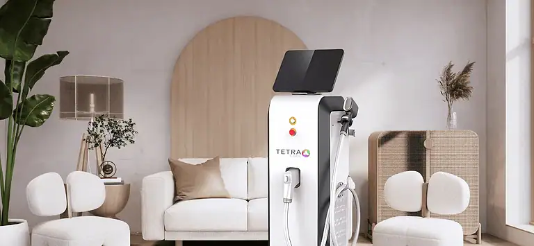 Moderno aparelho de laser de díodo para tratamentos estéticos em clínicas.
