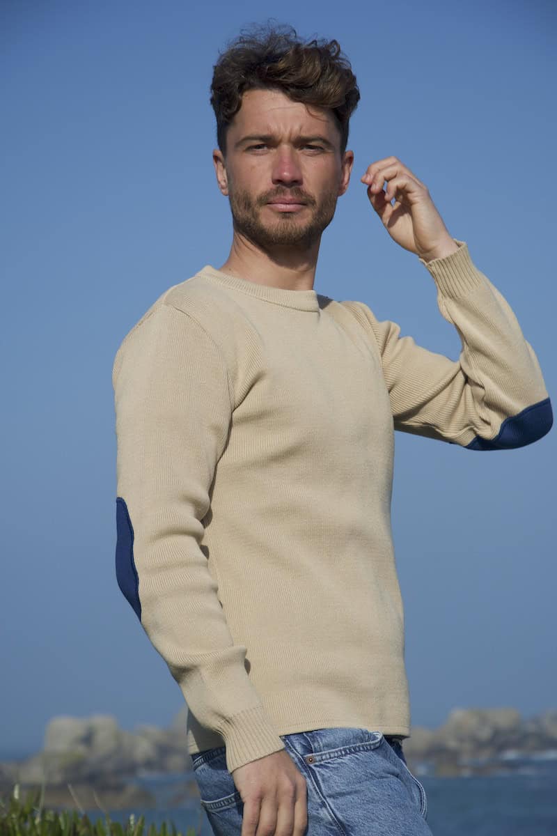 Pull marin homme beige – GEORGE – Fabriqué en France – Coudières bleues – Image 7