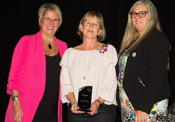 Orchard Recovery Center Nurse Suzan Ross receives 2017 Excellence in Nursing Practice Award