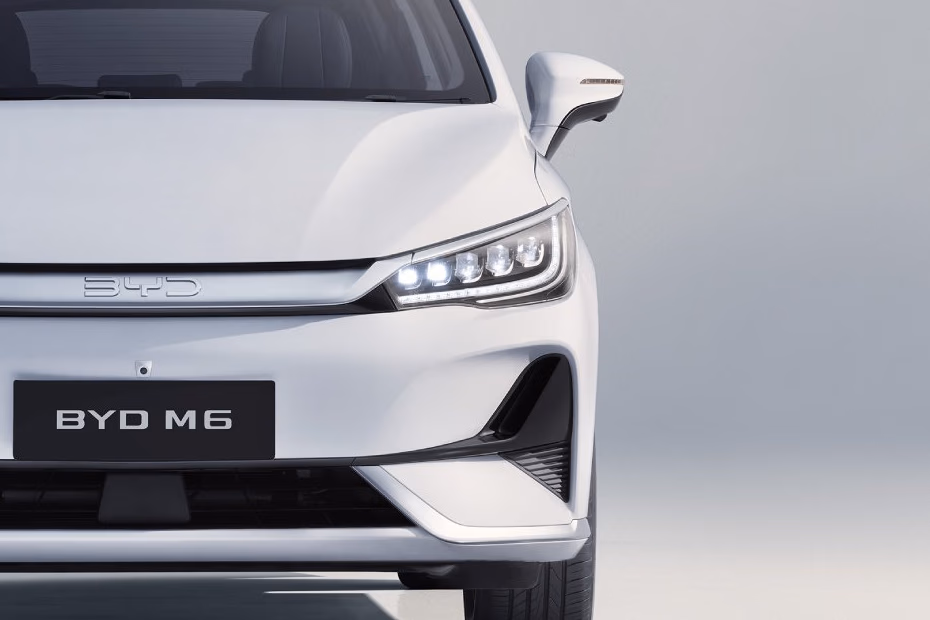 Lampu Depan BYD M6