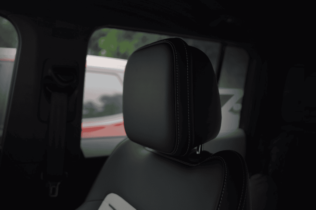 New Integrated Head Rest in J6T