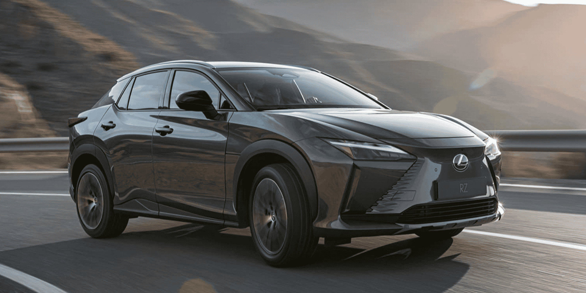 LEXUS RZ 450e LUXURY