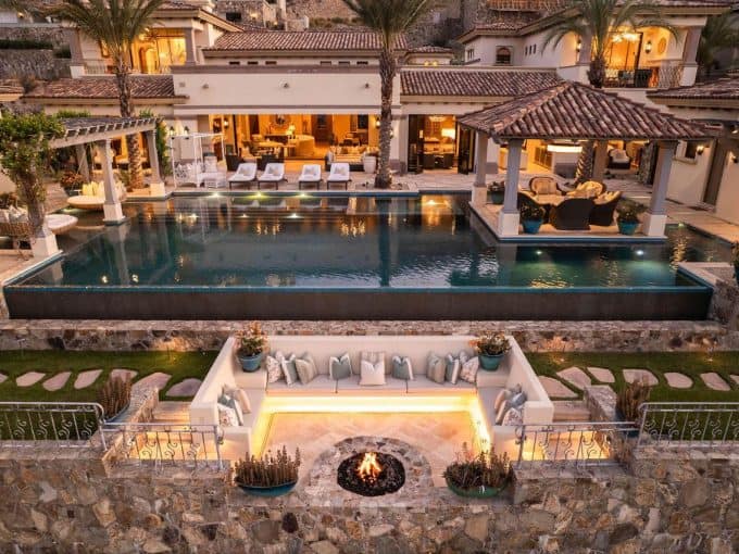 Casa Luna Escondida – Infinity Pool And Firepit Lounge At Sunset