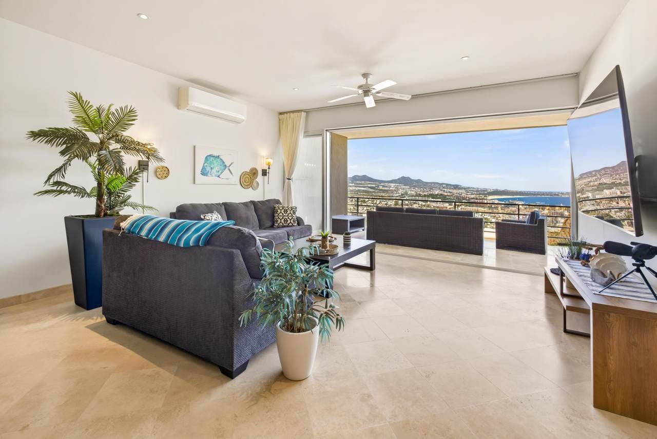 Pedregal Ocean View Hillside Condo With Spacious Living Area And Stunning Coastal Vistas.