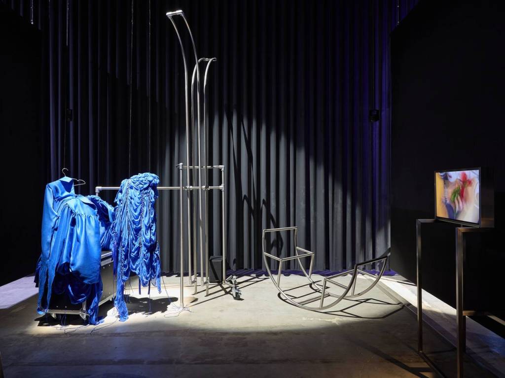Aziza Kadyri, the Uzbekistan pavilion in Venice ★★★★☆