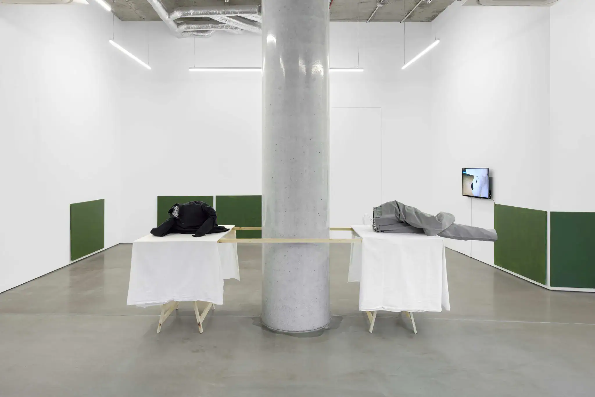 Phung-Tien Pham, doesn’t work at Project Native Informant ★★☆☆☆