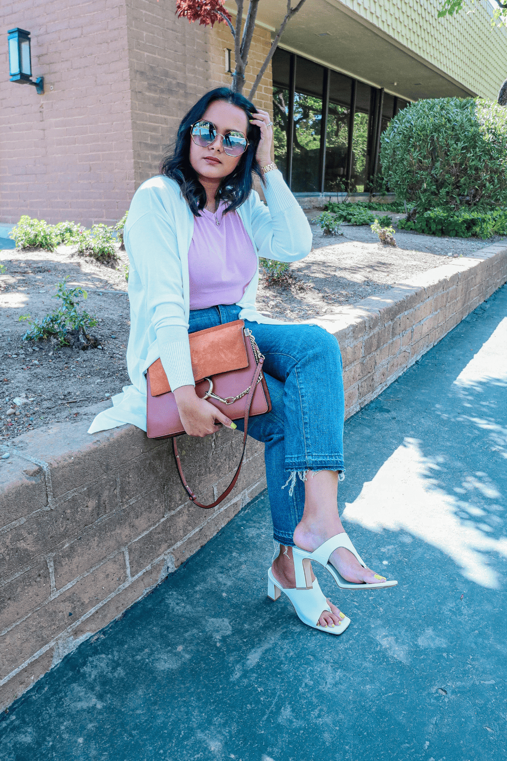 How To Wear A Long Cardigan This Spring & Look Chic - A Basic Style Guide for Women