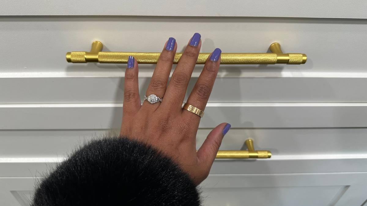 Best Purple Nail Polish Shades To Modernize Your Cold Weather Looks - Blog Banner