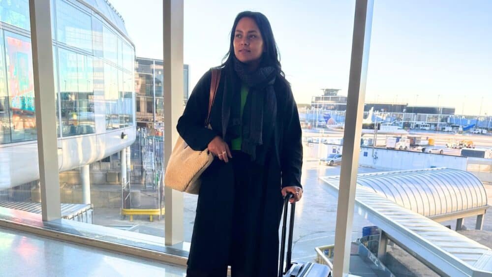 What To Wear on A Plane In Winter - Blog Banner