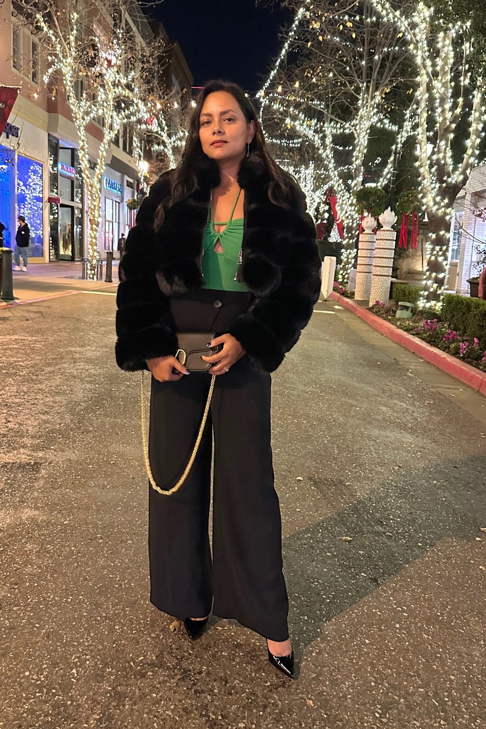 Pumps with wide leg pants