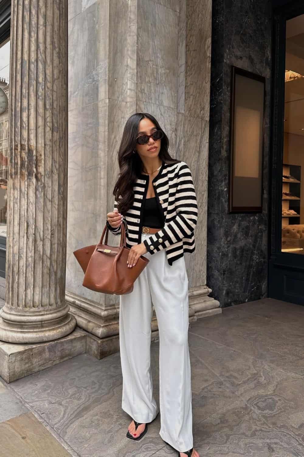 Comedy Show Outfits With White Trousers