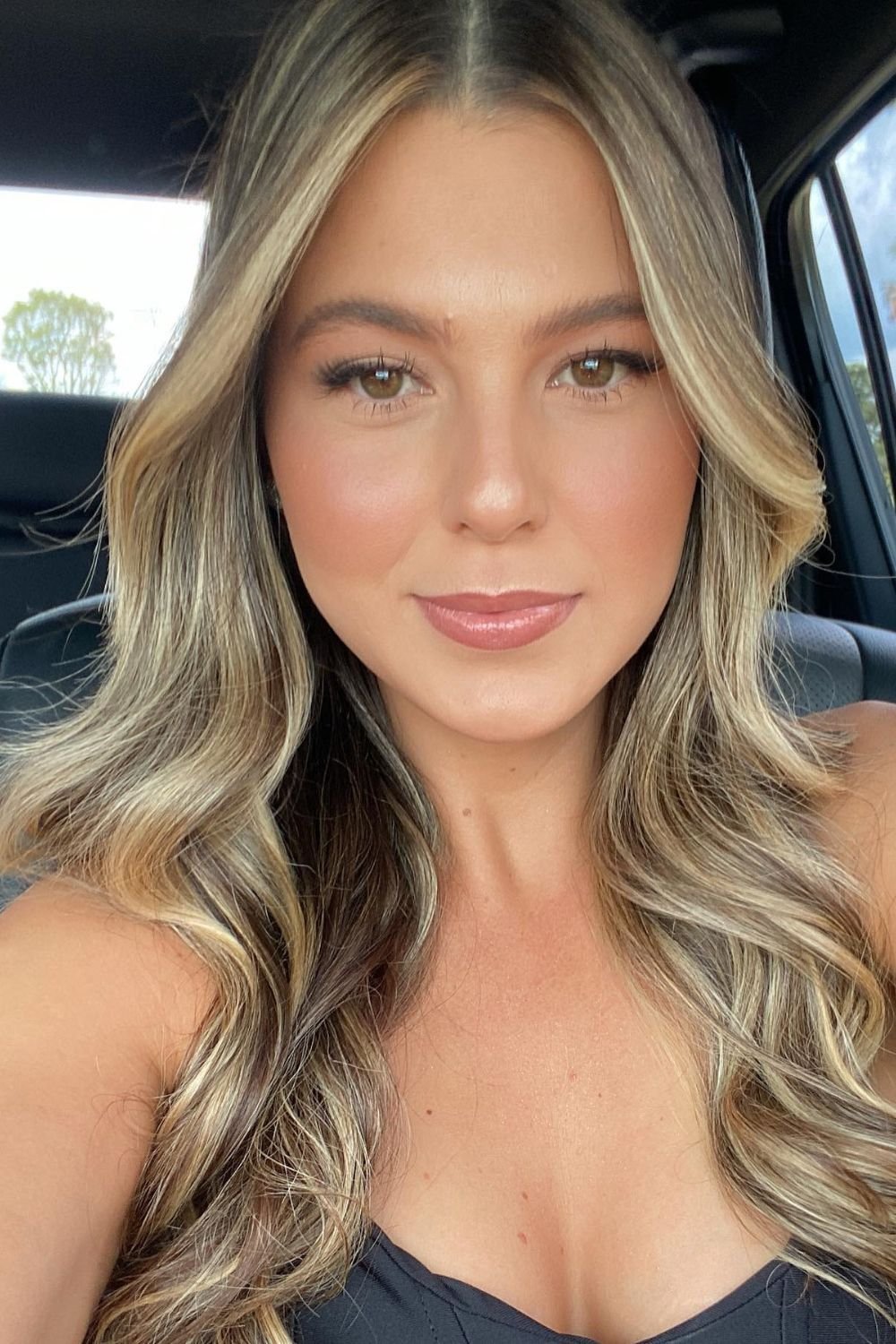Professional Makeup Looks Soft Glam With Light Blush