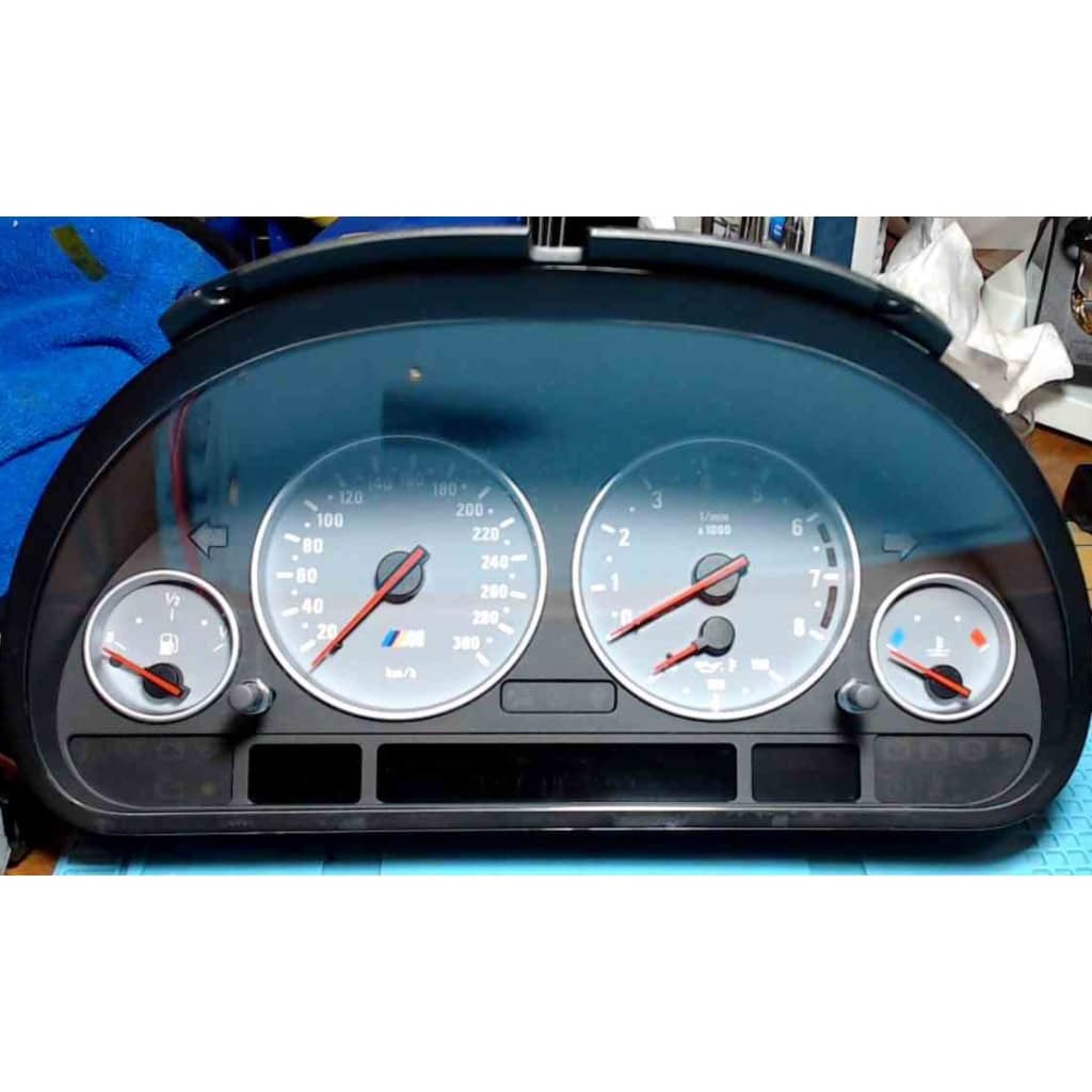 bmw instrument cluster pixel repair