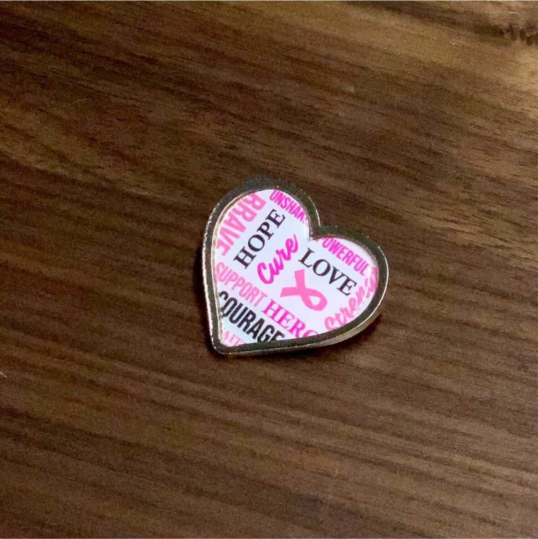 Custom Shape Awareness Lapels