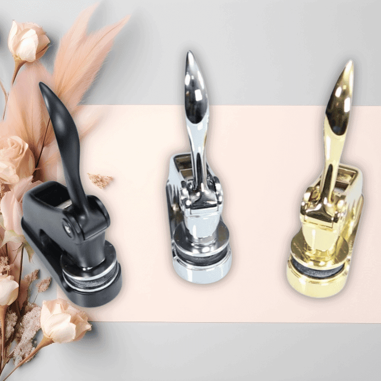 Shiny Deluxe Embosser seals