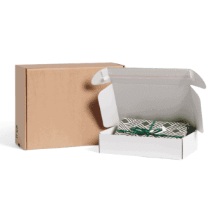 Unbranded Shipper boxes