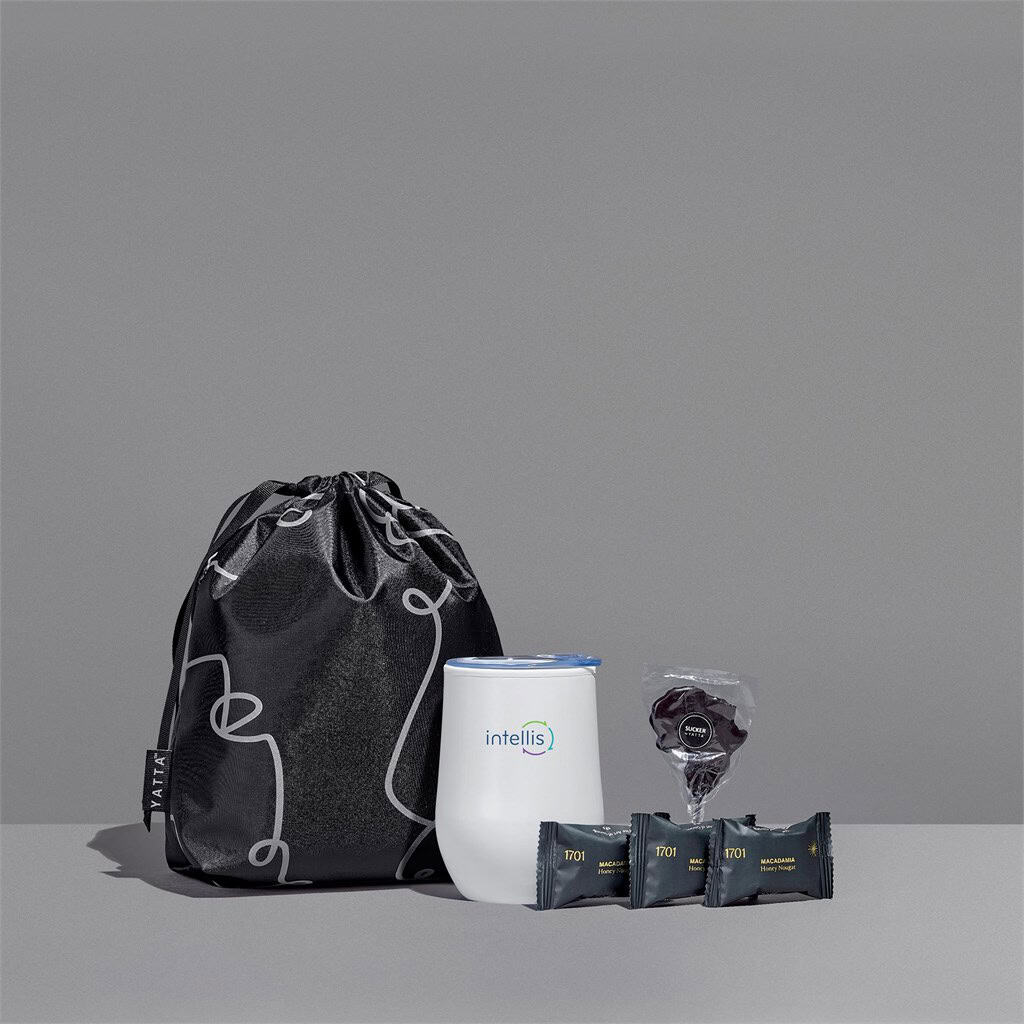 SOLID WHITE Yatta Snug Surprise Hamper