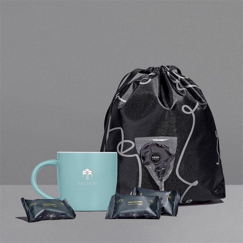 LIGHT TURQUOISE Yatta Modern Marvels Hamper