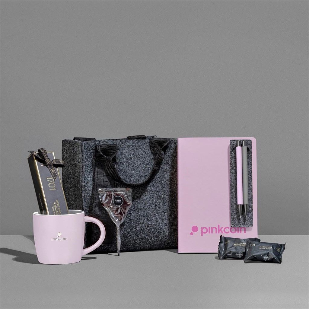 PINK Yatta Vogue Vibes Hamper