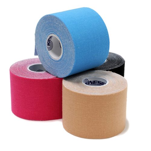 fire ruller med kinesiotape i farvernerne, natur, rød, blå og sort