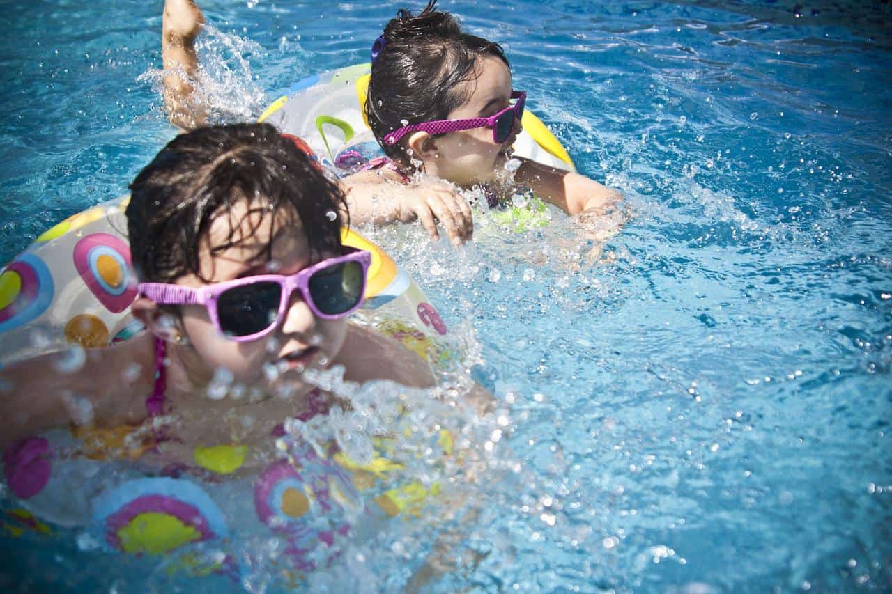 Cabo San Lucas Property girls swimming splashing