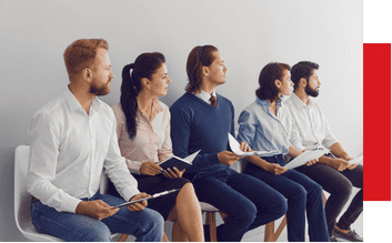 Modern team participating in a business training session, discussing strategies for automation and digital transformation. Focused on innovative solutions for operational efficiency and technological advancement.