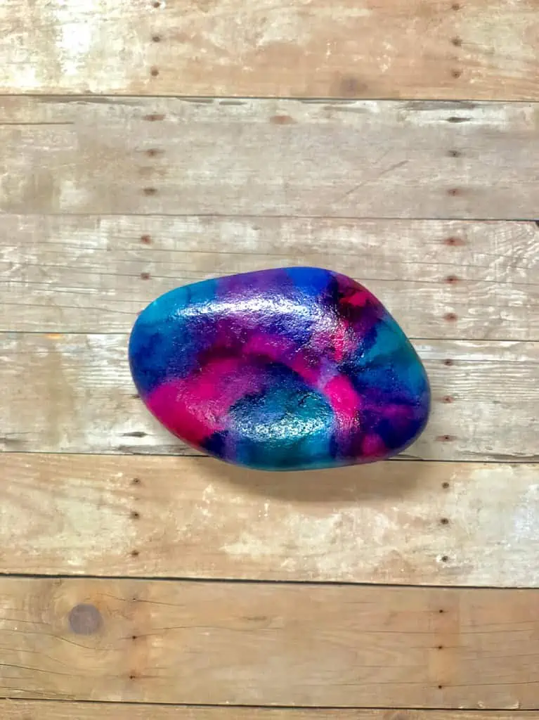 Beginners Guide To Painting Alcohol Inks on Rocks 13 IMG 0113