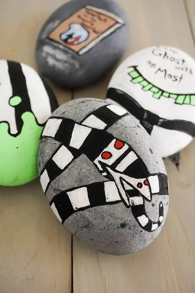 15 Awesome BeetleJuice Quotes + Crafts That You Need To Try 8 sandworm painted rock