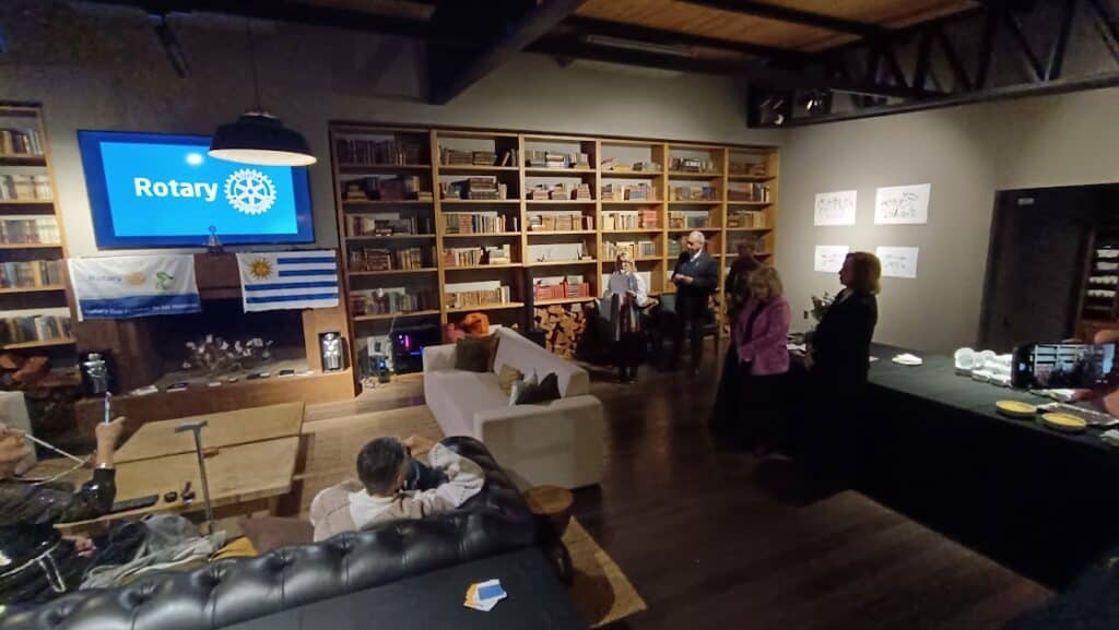 Reunión de Rotary Horneros durante cambio de autoridades 2026–2027.